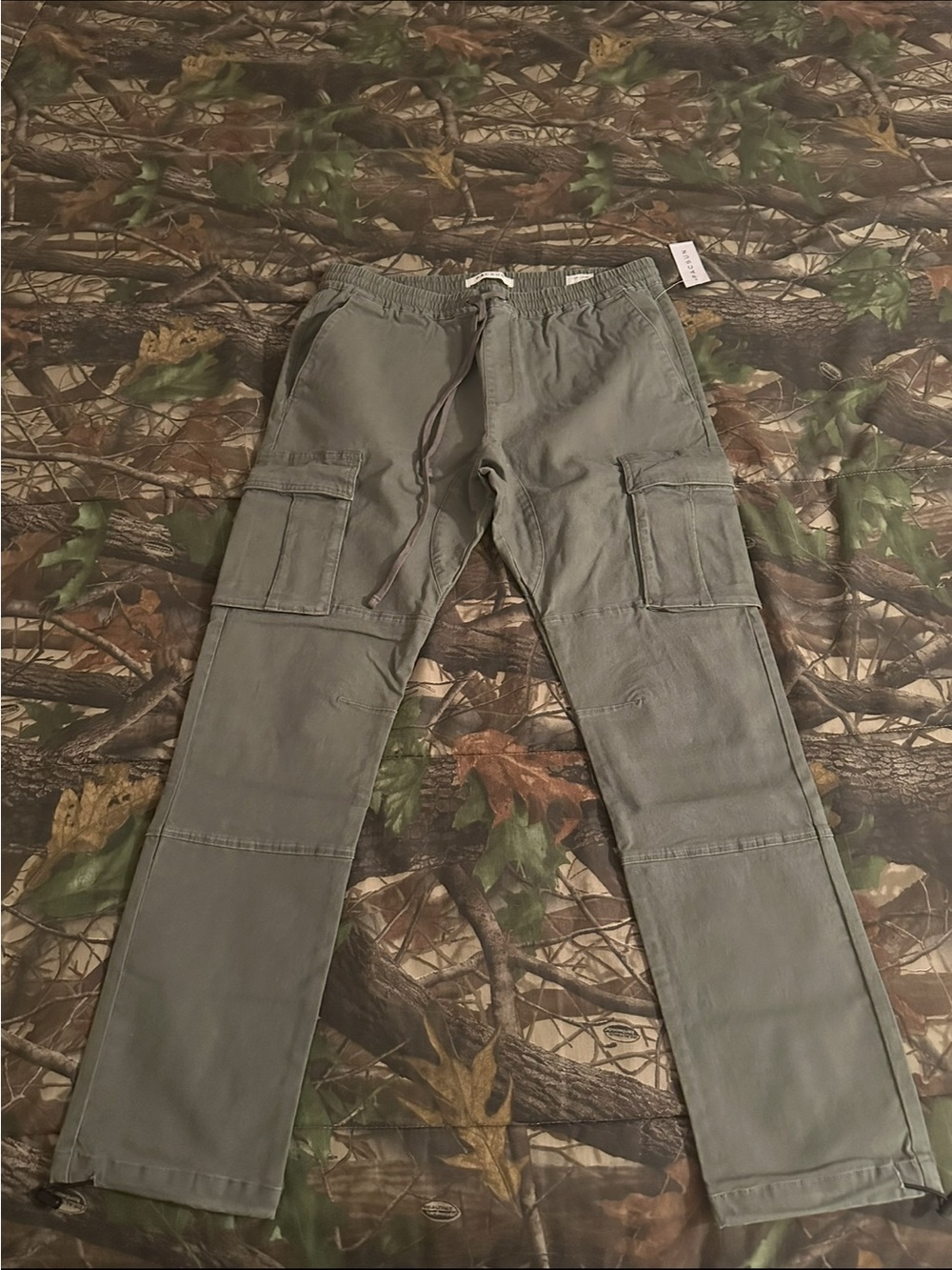 PacSun Men's Olive Cargo Pants with Drawstring